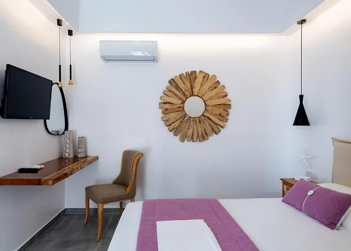 Corina Studios-apartments Naousa