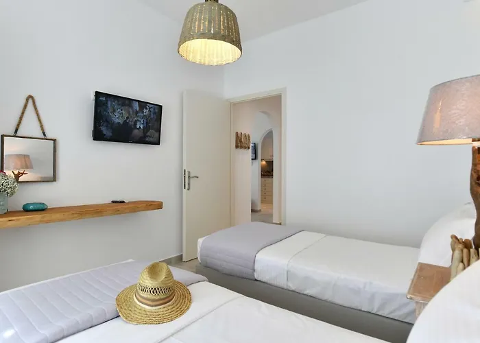 Corina Studios-apartments * Naousa