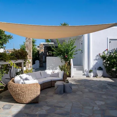 Corina Studios-apartments * Naousa (Paros)