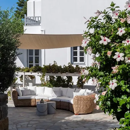 Corina Studios-apartments Naousa (Paros)