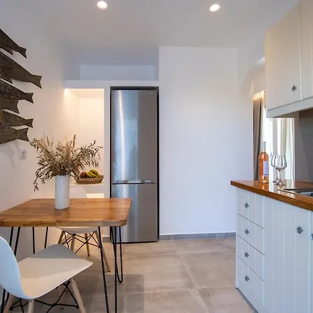 Apartamento Corina Studios-apartments