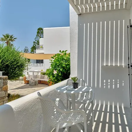 Corina Studios-apartments Apartman Náusza