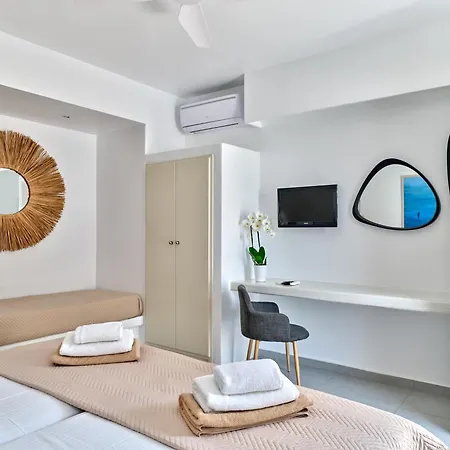 Corina Studios-apartments * Naousa (Paros)